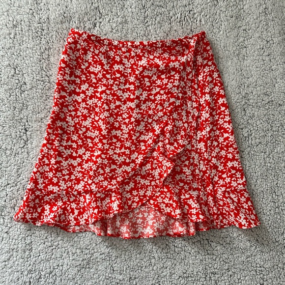 J. Crew floral tie wrap ruffle skirt. Orange with white floral print. Size small - Picture 3 of 15